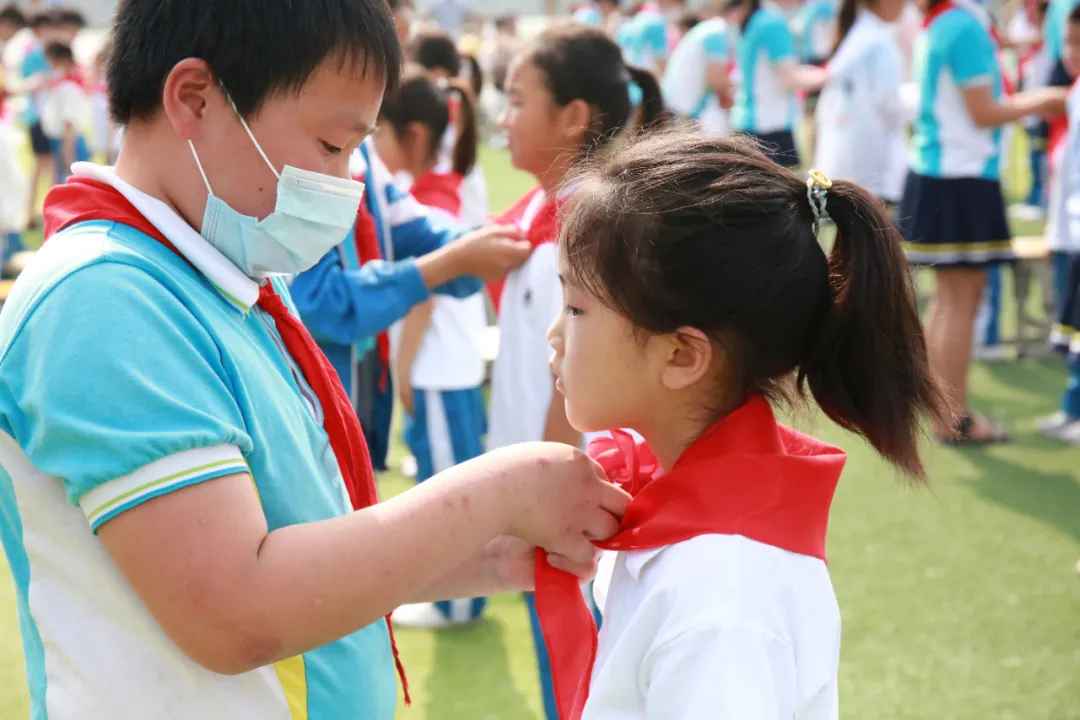 灵璧县举办“微心愿”圆梦发放仪式暨主题队日活动