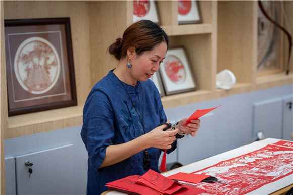 看非遗武艺、随着VR“观光”……22.6万网友云游“一会一节”