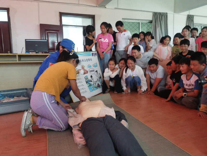 团泗县县委开展“禁毒、防溺水”安全知识进校园活动