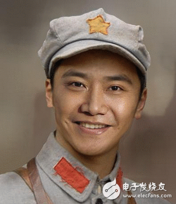 刷屏的戎衣照是骗财骗？安心用吧，就是人民日报给阿拉做的 话说人民日报亲民之举让人措不及防