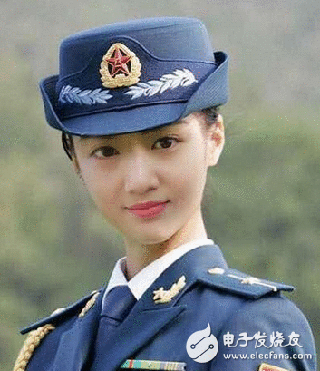 刷屏的戎衣照是骗财骗？安心用吧，就是人民日报给阿拉做的 话说人民日报亲民之举让人措不及防