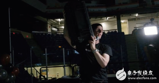 AMD旗舰显卡Vega强势来袭 AMD RX Vega限量版开箱图赏