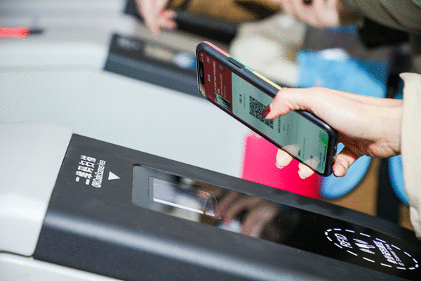 一秒扫码入场 大麦网无纸化进级演唱会观演体验