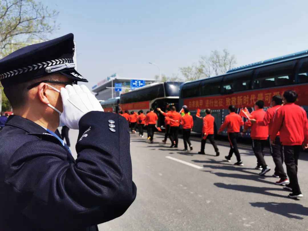 “再见了，荆州！”广东、海南援荆医疗队含泪撤离，感激你，为荆州拼过命！