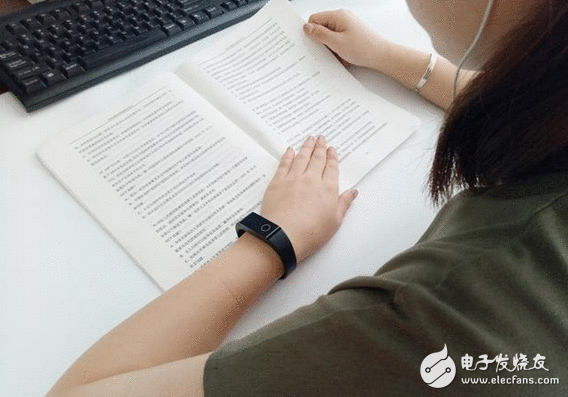 拉卡拉手环给你惊喜 精美小而美、成果大差异的跨界拉卡拉手环体验