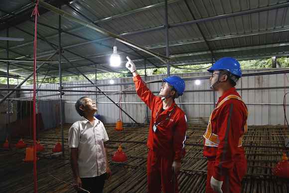 落实阶段性低落用电本钱实施“三零”处事 国网重庆电力多措并举优化电力营商情况