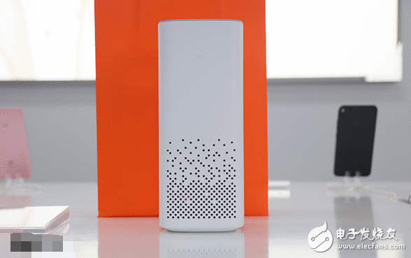 小米首款人工智能音箱怎么样？小米智能音箱小爱同学现场图赏