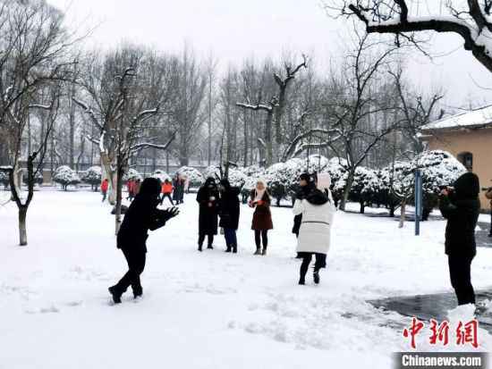 京冀晋等多地迎来新年头雪 明起降雪天气将东移——中国新闻网河北