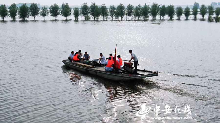 直击抗洪一线：医疗队进入受灾前线义诊