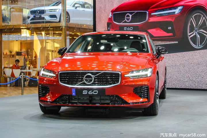 25万预算买豪华中型车，凯迪拉克CT4/沃尔沃S60怎么选？