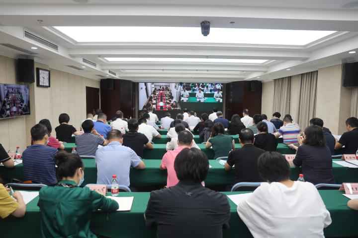 打好组合拳 重拳出击 搞好网络大整治推进空间大明朗