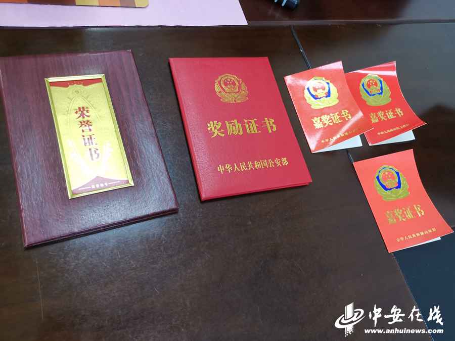 他的一生，都深深雕刻着“为民”二字