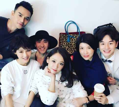 《放弃我抓紧我》上海开拍 陈乔恩王凯首相助