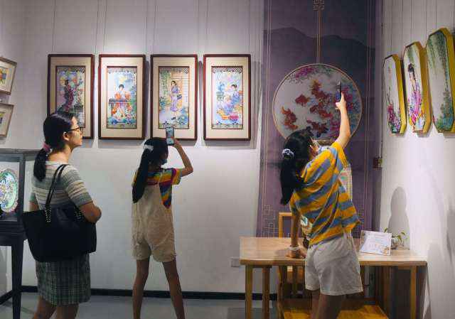 广州首个非遗街区开市!永庆坊获4A景区授牌