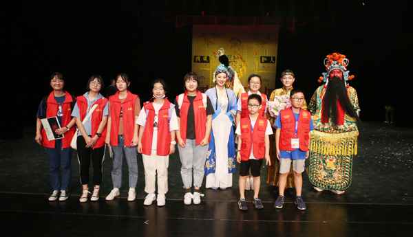 本报学生记者走进安徽省歌舞剧院探访舞剧《徽班》