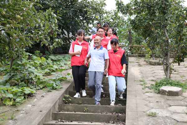 本报学生记者探访王家坝精神