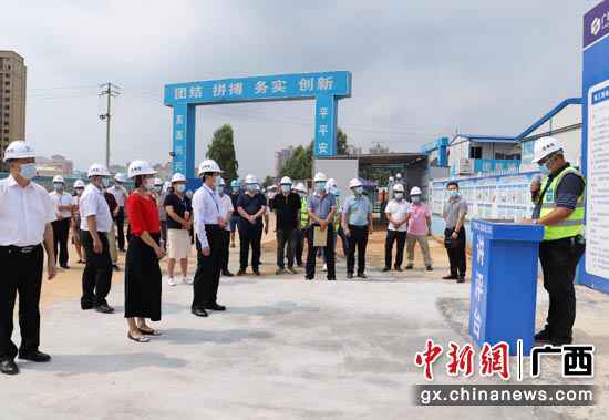 驻桂全国人大代表到广西建工总承包公司项目调研