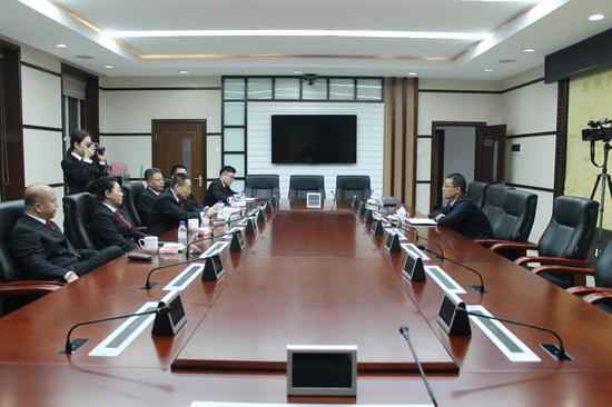 饱满区区长赵洲洋到区人民法院调研指导事情