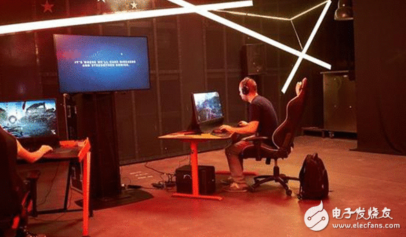 AMD Vega游戏显卡巡演第一站：干掉GTX1080的节拍