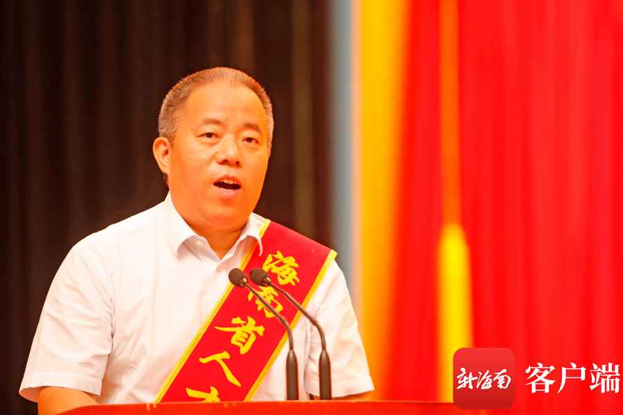 海南首批“双百”人才团队获授牌 团队创新本领强拥有各类专利3000多项｜附名单