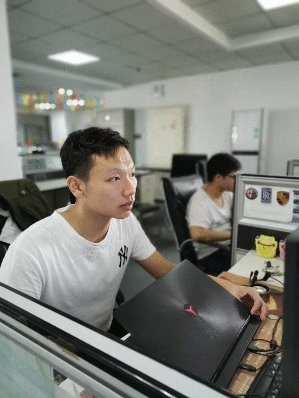 英雄从抗洪抢险中回来——记马鞍山百助退役武士张兴余的英雄事迹