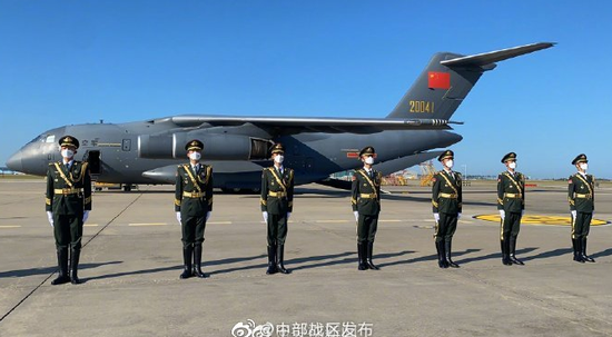 飞机编号01！中国空军运20接志愿军义士遗骸返国(图)