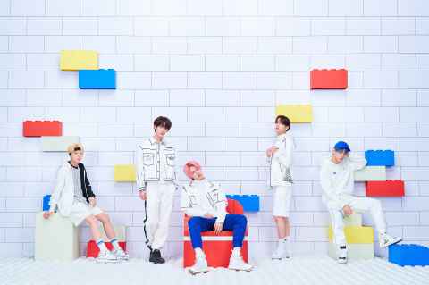 TXT 化身虚拟人物〈minisode1: Blue Hour〉预告从寓目方法到画面自己都创意十足！