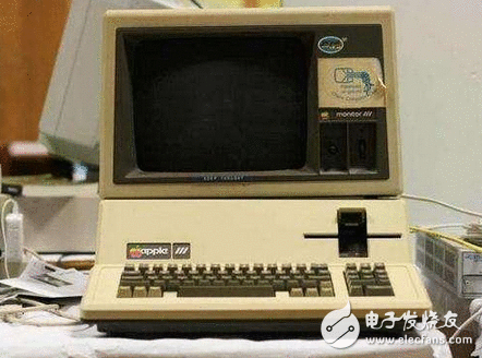 出道以来苹果出产过的那几款稀烂的失败产物，你知道几个