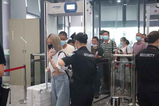 余杭高铁站首开始发车：接轨大上海 助区域成长加快跑