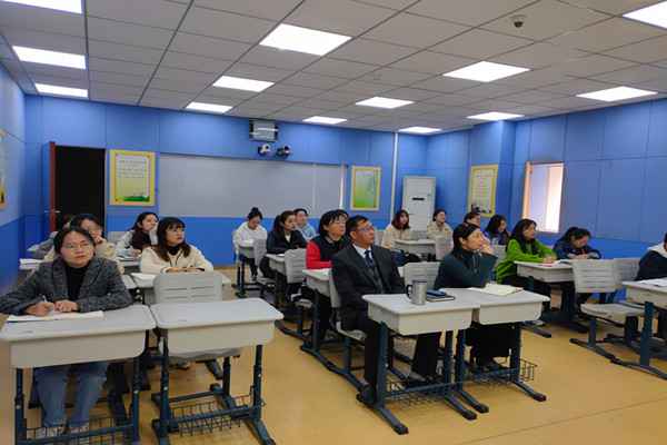 培训促生长 新芽蓄气力