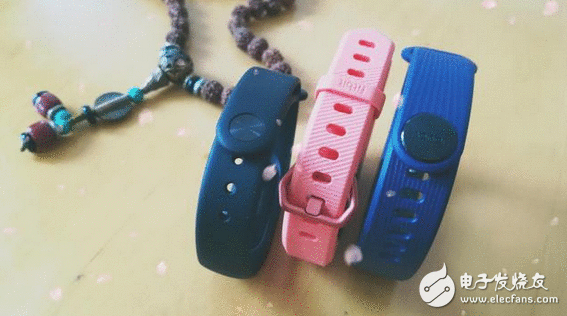 荣耀手环3、fitbit alta HR和小米手环2 王者争风谁是真正康健掩护神