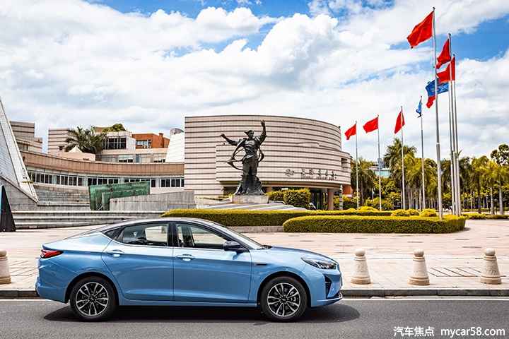 江淮iC5比拟Aion S，谁才是你要首选的新能源家轿？