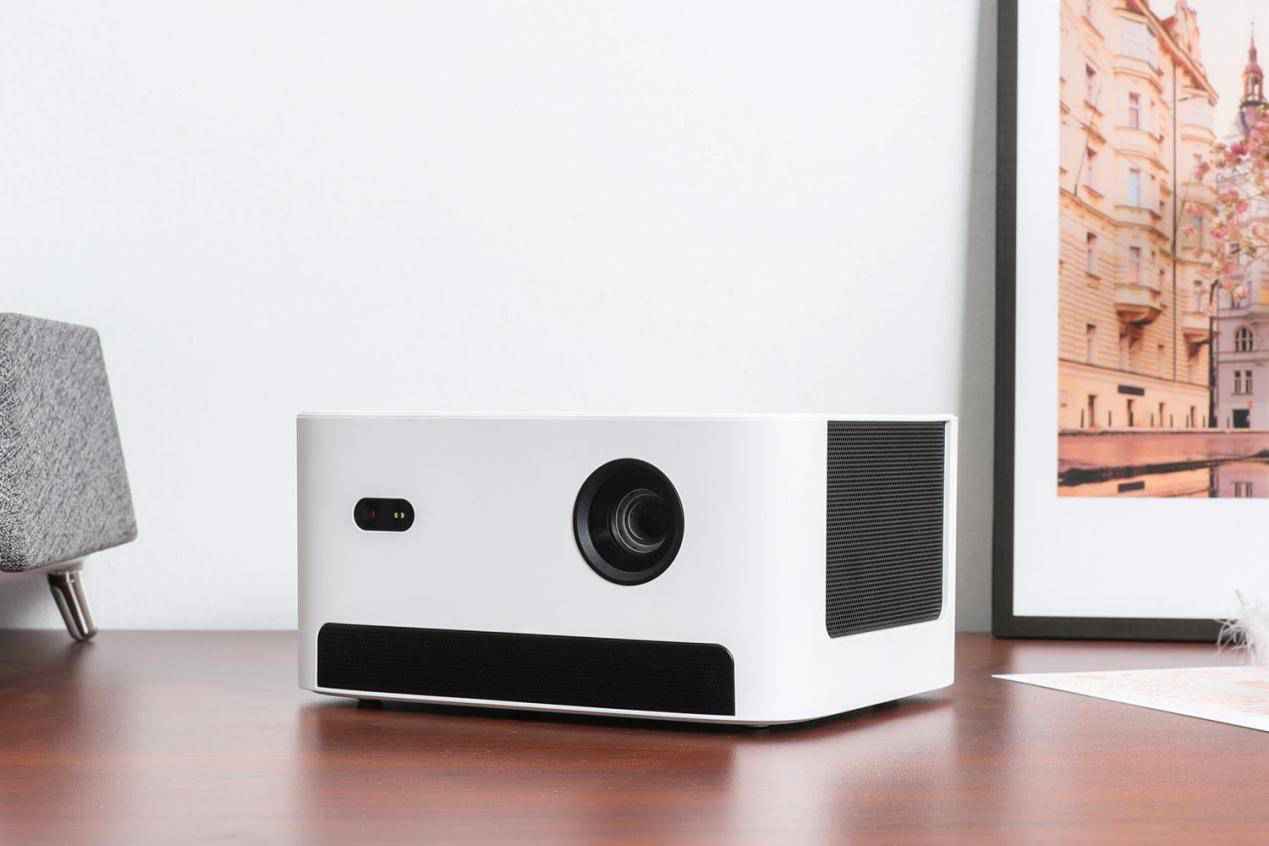 ?使徒行者4谢天华钉荼诗曼加盟！第四季石锤！筹备好当贝投影继承高能追剧吧!