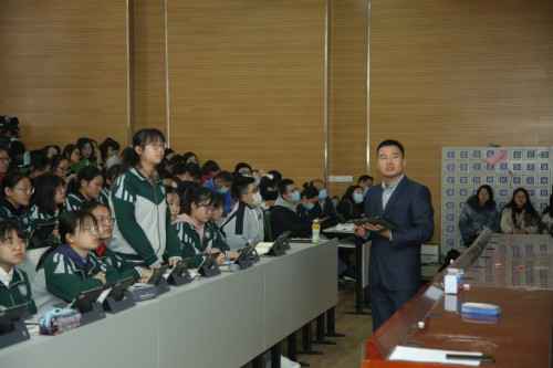 与聪明共生，地理课也要“科技感”——蚌埠市地理学科精准讲解研讨会顺利召开