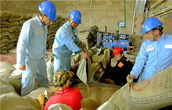 广西崇左：“电保姆”托起“鸭司令”的致富梦