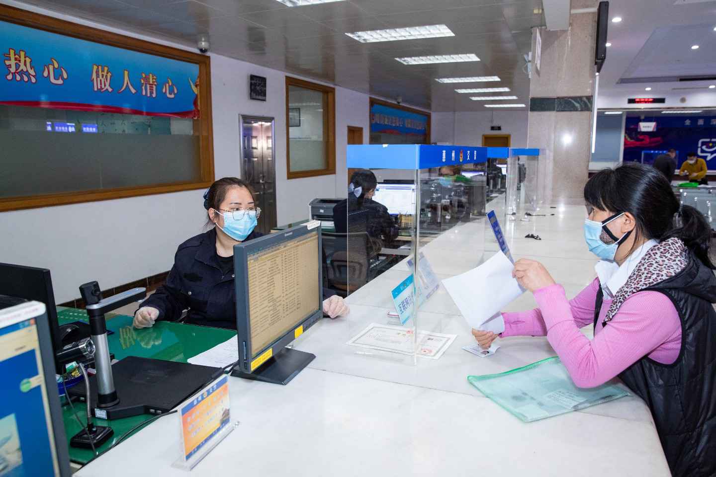 广东公安多措并举精准处事一连助力企业复工复产