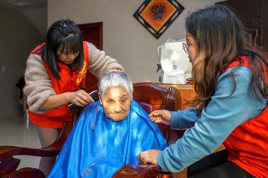 营造爱老敬老民俗 浙江湖州各地开展重阳“老人节”勾当