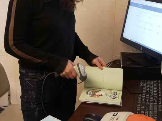 杭图“飞鸽传书”实现书籍抵家 11月上旬借阅量超同期6倍