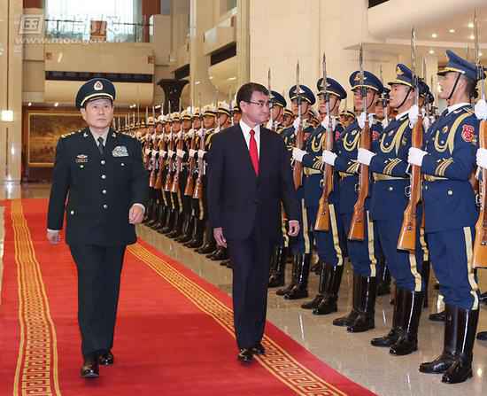 日本防相10年来首次访华 许其亮魏凤和别离与其交涉