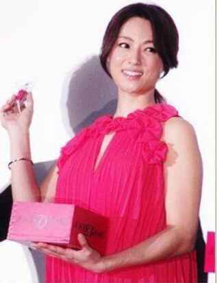 深田恭子重回颜值顶峰 此刻的她又白又瘦又美