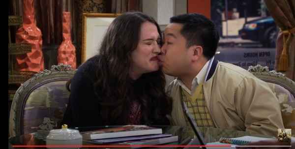 破产姐妹MAX实力演绎什么叫嫌弃 与han接吻心情浮夸