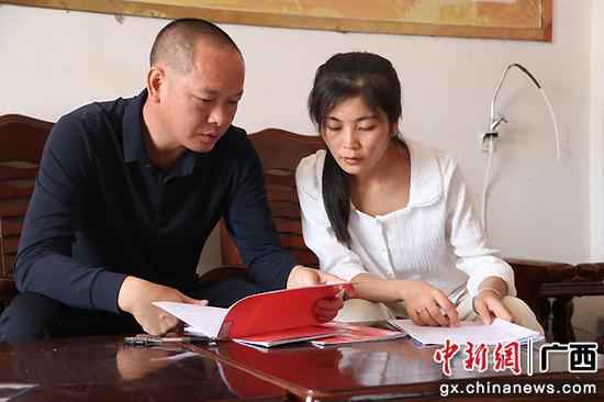 李基鹏:“扶贫”脚步不断歇 恪守下层践初心