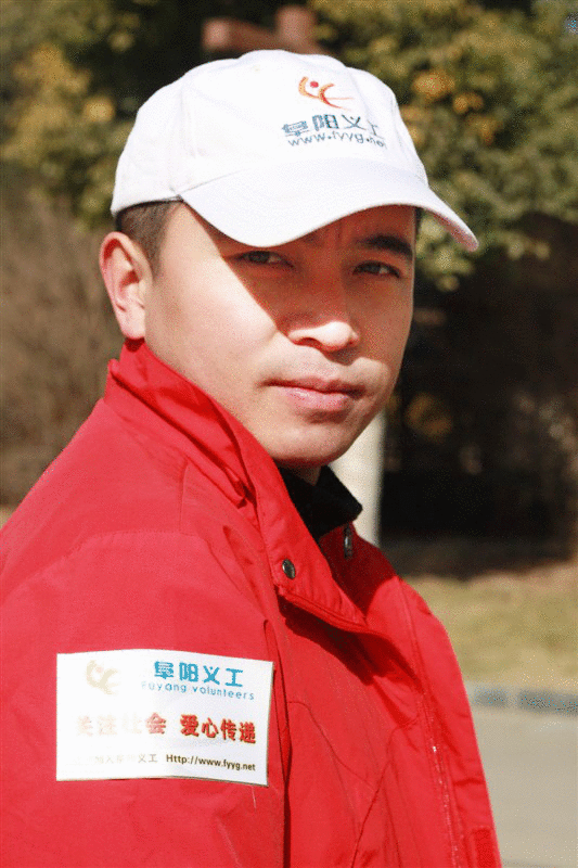 「青联模范说」第19期 孙方龙：13年，他用一束微光点亮大街小巷