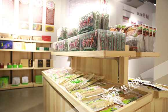 视频|快来买买买！中国西部消费扶贫中心本周六北滨路开馆