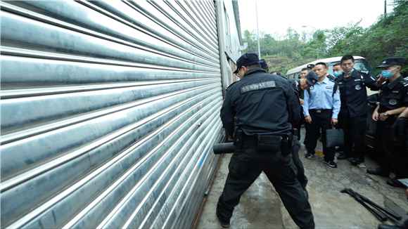 重磅！重庆烟草专卖局创立以来最大局限“黑烟厂”被捣毁