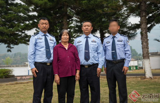 36岁缉毒警员因公牺牲 其父26年前倒在毒贩手雷下