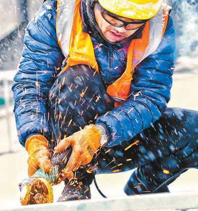 冰雪中，有我們堅守（統籌抓好改良發展穩定各項事情）