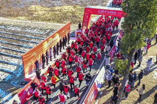 浙江安吉启动“红动百年 先锋领跑”接力跑勾当