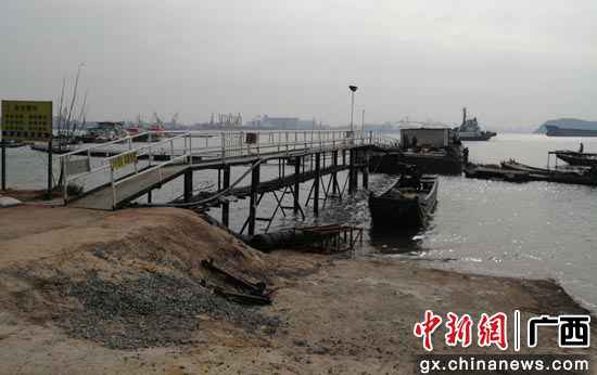 图为海警海岸线放哨发明的犯科利用海疆全貌。 防城港海警局查处2起犯科利用海疆行为