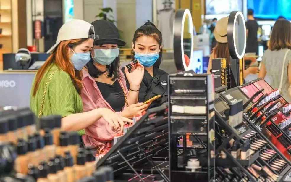 新华社《瞭望》新闻周刊存眷跨年之城海口：引发文旅新活力